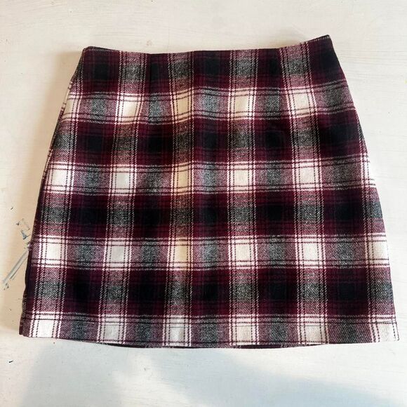 Forever 21 Dresses & Skirts - Forever-21 Women's Burgundy and Red Skirt